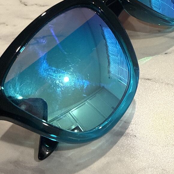 Hawkers 4B/F02 Sunglasses Black Fade Blue Polarized READ - Picture 8 of 8